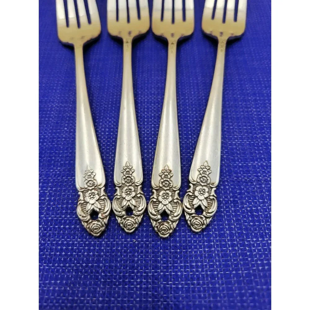 Oneida Prestige Silverplate Set of 4 Salad Fork 1951 Distinction Flatware Vtg